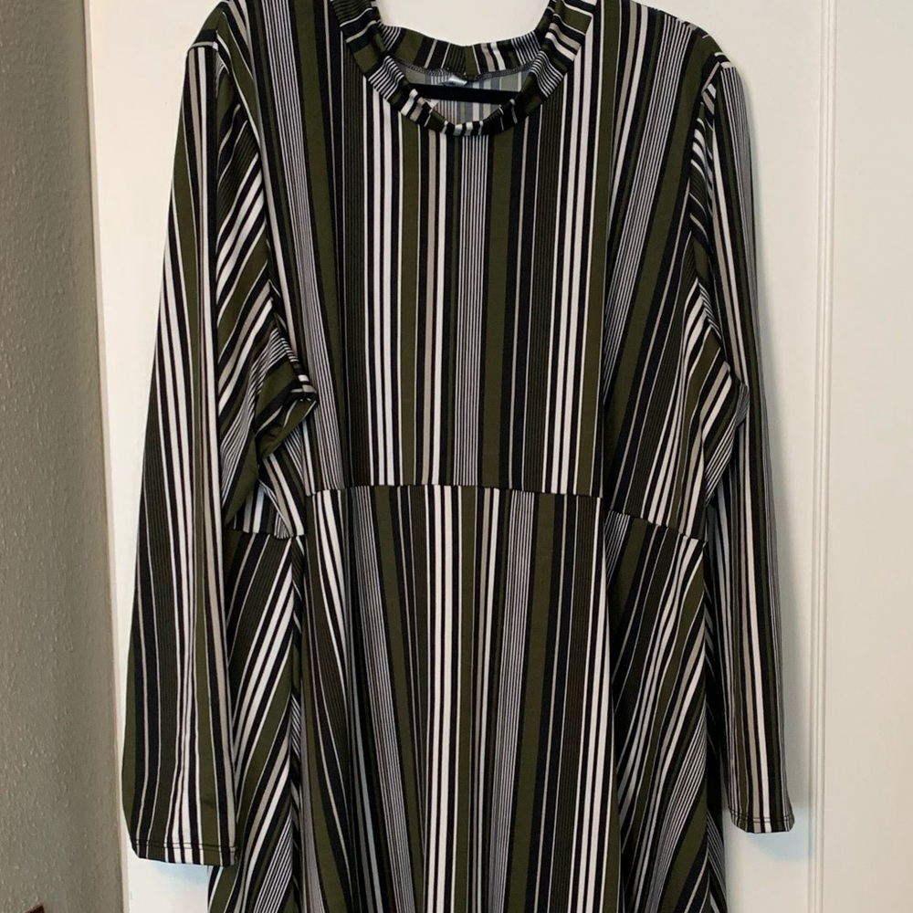 BNWT Piphany dress